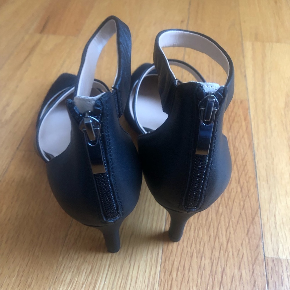 Franco Sarto Davey black strapped heel - Picture 3 of 7